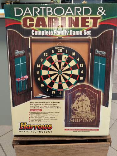 Harrows dartboard cabinet - ny pris 1299kr